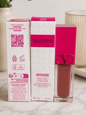 Valentino Puffer Gloss Lip Gloss – Hot Pink Cap with Mauve Shade